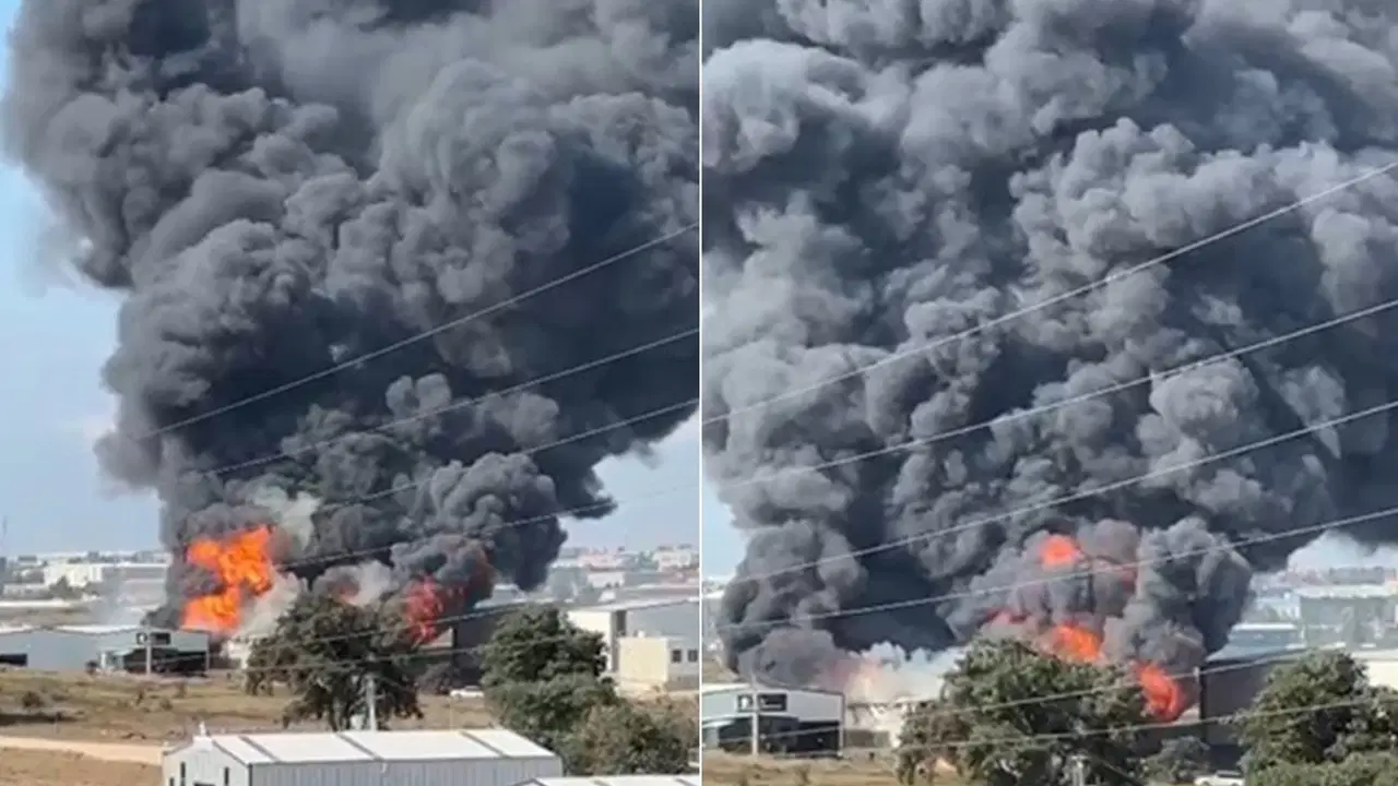 Gebze’de 2 depoda yangın: Dumanlar gökyüzünü kapladı